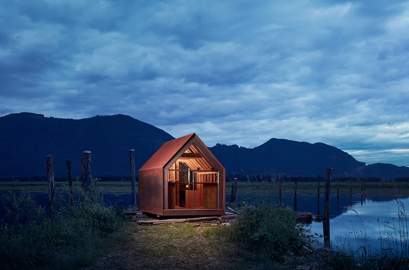 Mobilny domek ze stali kortenowskiej