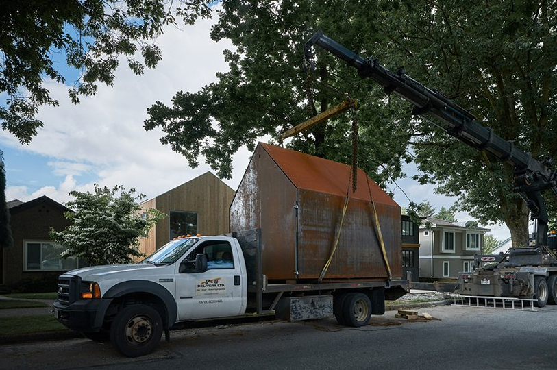 Mobilny domek ze stali kortenowskiej
