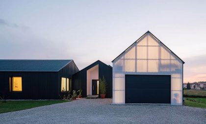 Casa La Calderona to nowoczesny zrównoważony dom zaprojektowany w 2021 roku przez Héctora Navarro.