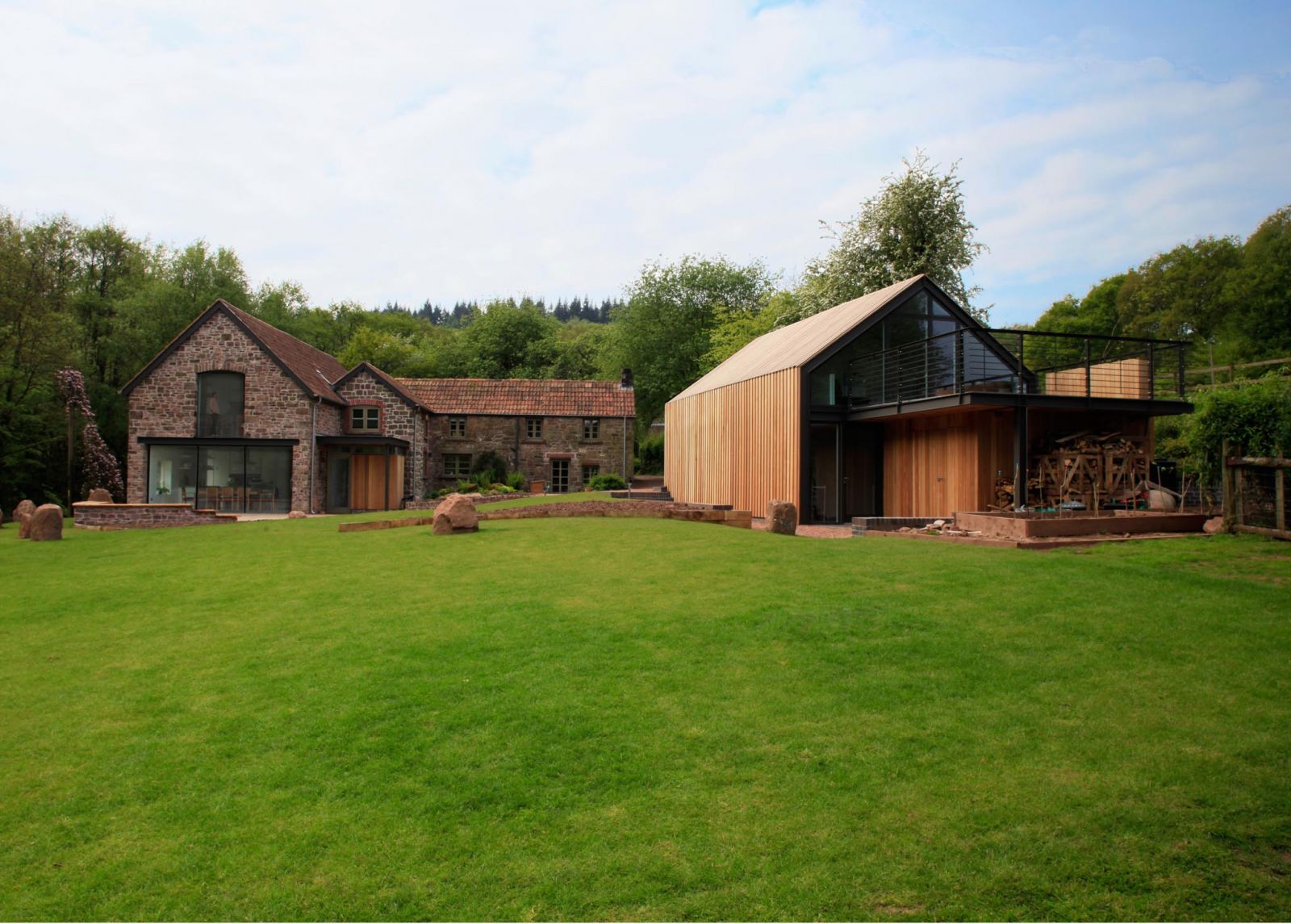 Farma Veddw w walijskim Monmouthshire by Hall Bednarczyk Architects in Walia