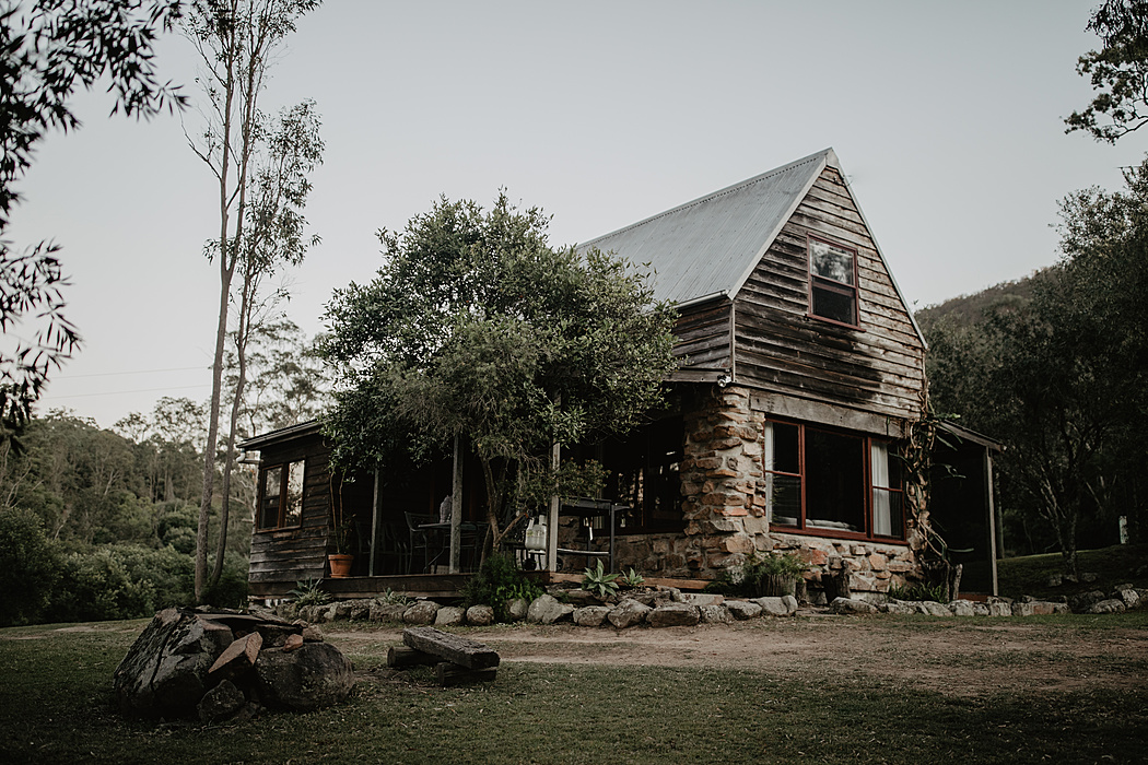 Rockhouse – domek myśliwski nad rzeką