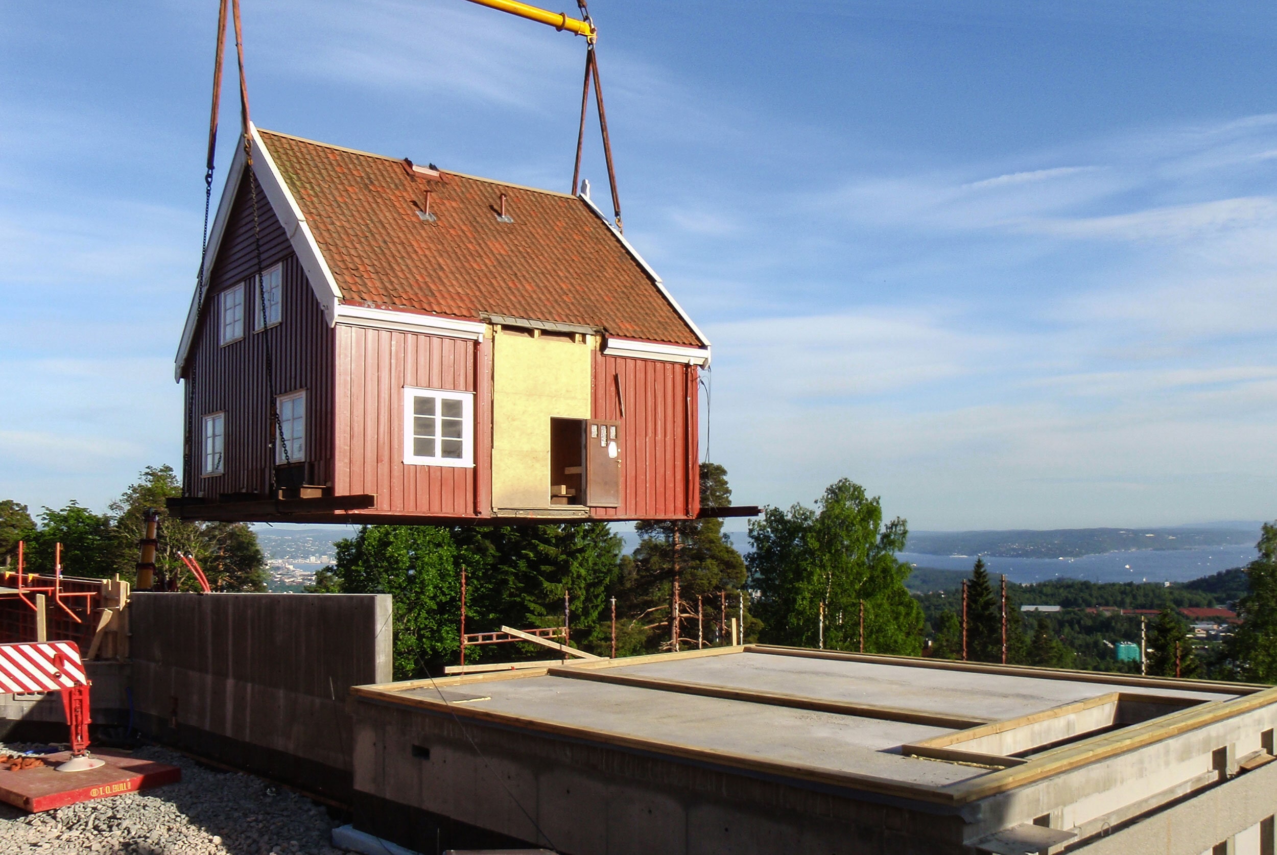 Holmenkollen Metro Station