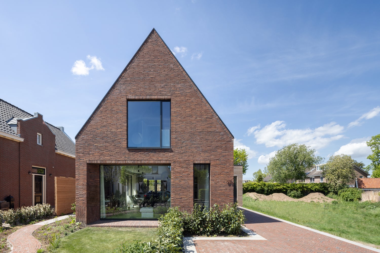 Back to Basics House by Engel Architecten