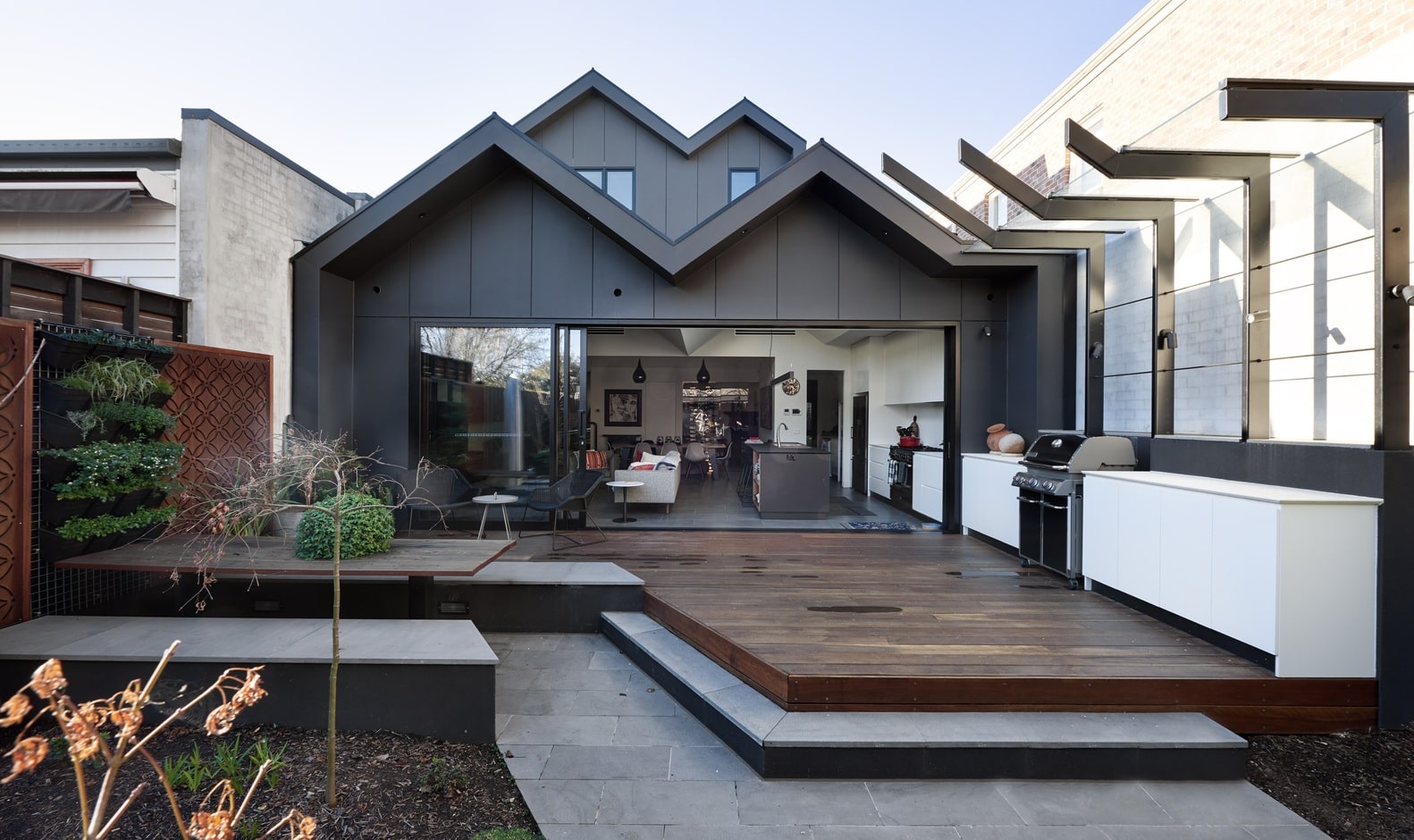 Elmhurst House by Rebecca Naughtin Architect