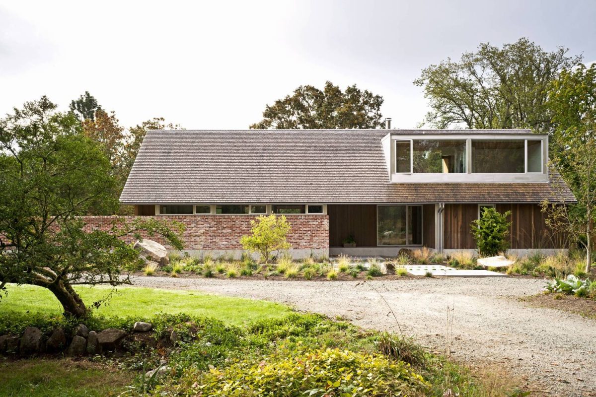 Saanich Farmhouse, Scott and Scott Architects