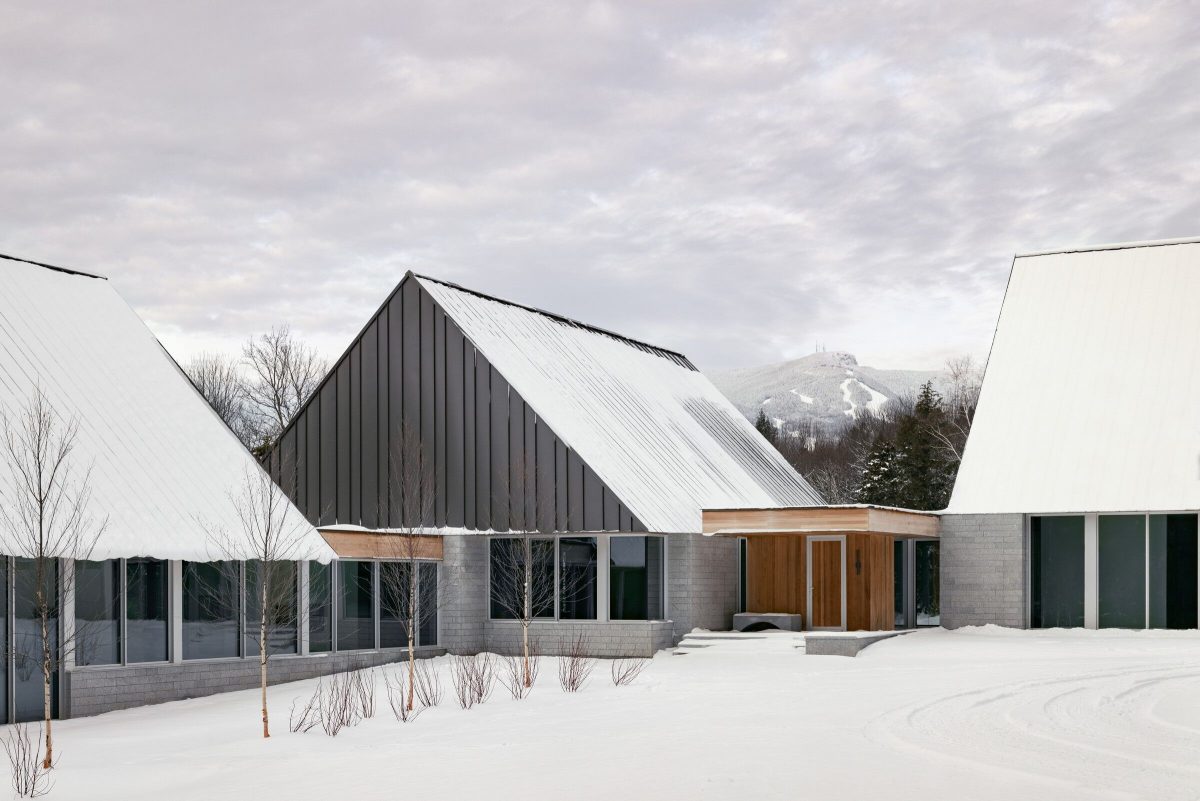 Three Summits, Nós Architects