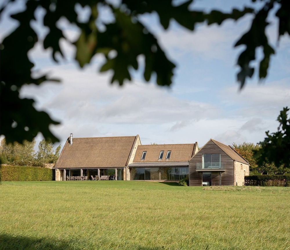 Cotswold BARN McLean Quinlan