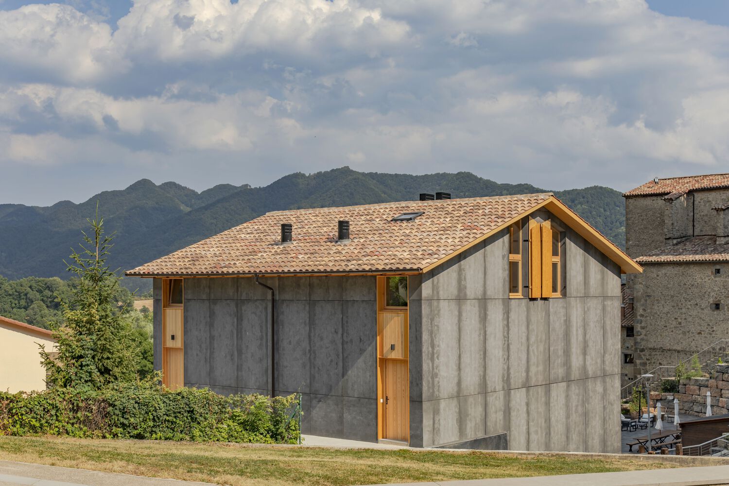 Dos casas en Vidrà, Sau Taller d'Arquitectura, Vidrà, Hiszpania