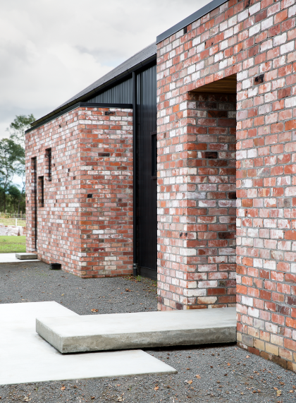 Modern BARN Form Red Architecture