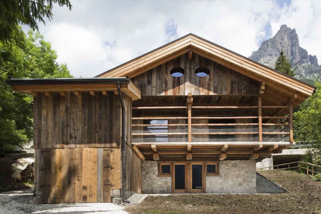 Alpine BARN EXiT architetti associati