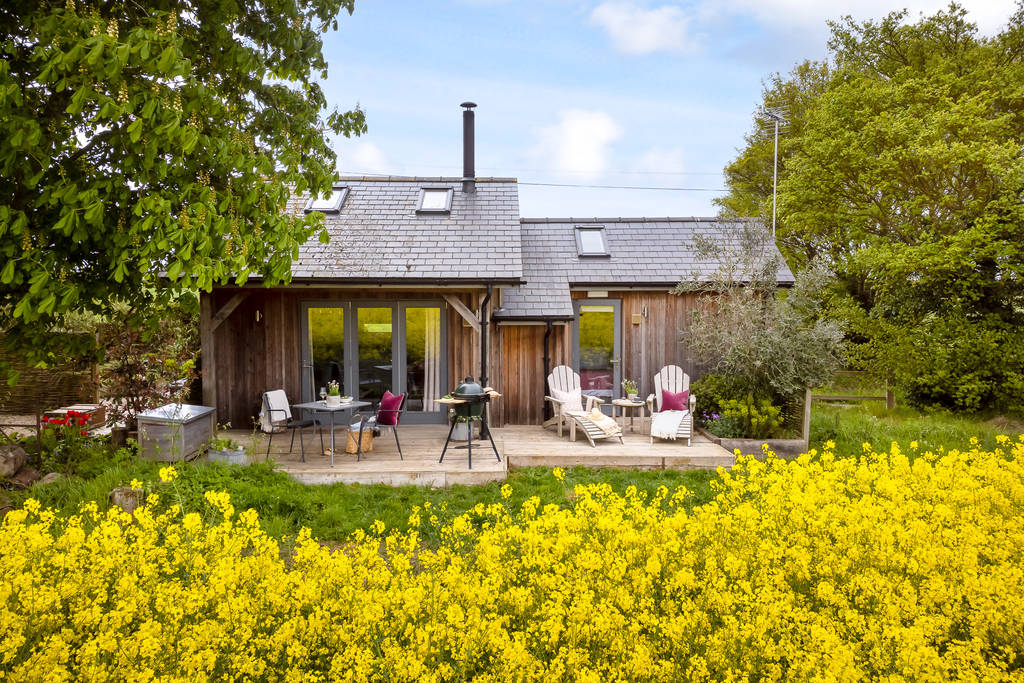 Hare Field Cabin