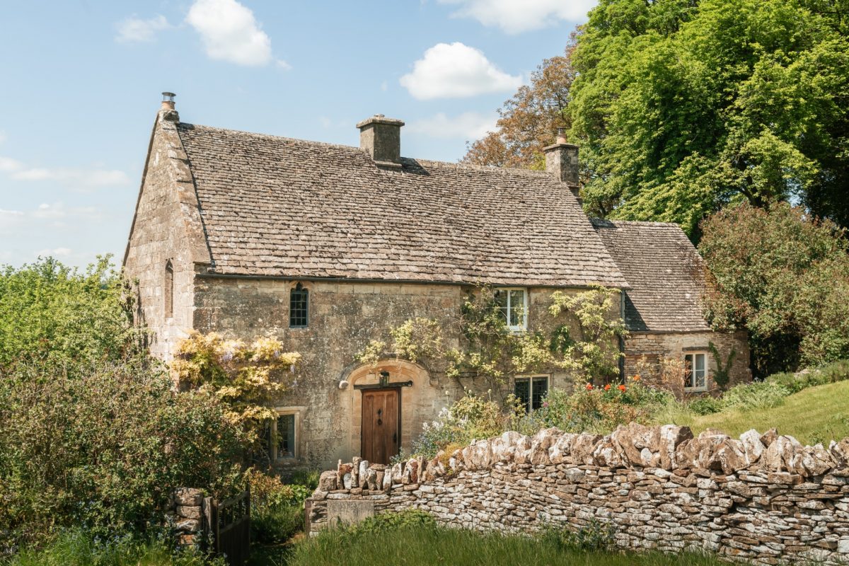 Under the Yew Tree, Unique Homestays