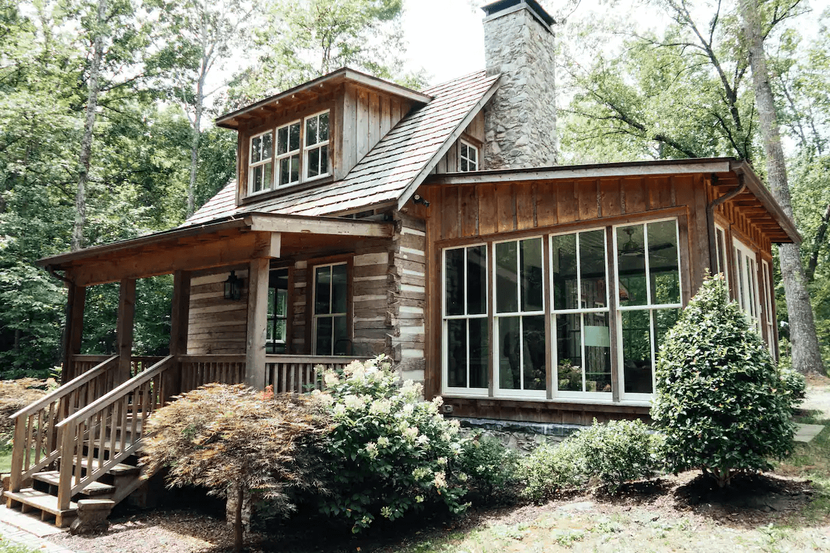 Cabin by Bear Lake, Airbnb