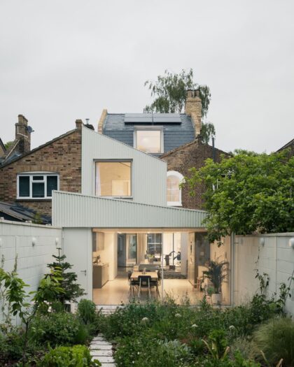 White Patio House, Pashenko Works